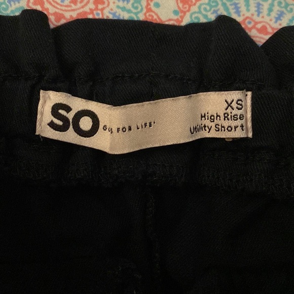 high waisted black paper bag shorts - Picture 3 of 4